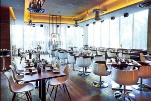 1826 Restaurant & Lounge